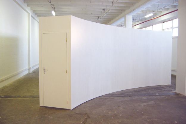 Pinball Cyclo - 2006 - plywood, acrylic, doors - 250 x 582 x 98 cm - exhibition Anthony Duch&ecirc;ne - Pierre Labat - Ast&eacute;rides - Friche la Belle de mai - Marseille - curated by Guillemette Naessens, Nadine Maurice, Doroth&eacute;e Wagner - text Flatland by Karen Tanguy here